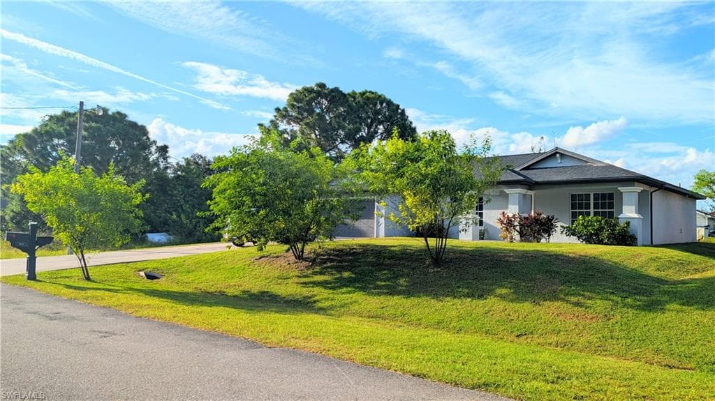 2506 39th ST W LEHIGH ACRES, FL 33971