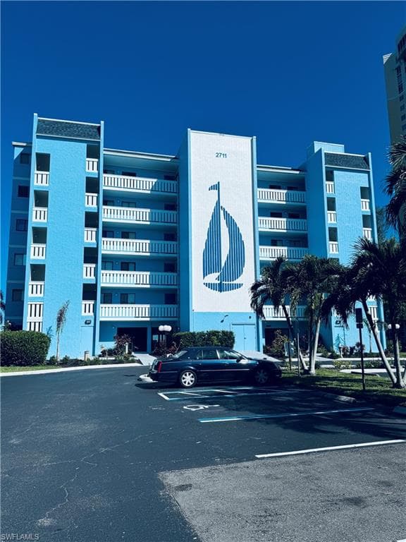 2711 1st ST 102 FORT MYERS, FL 33916