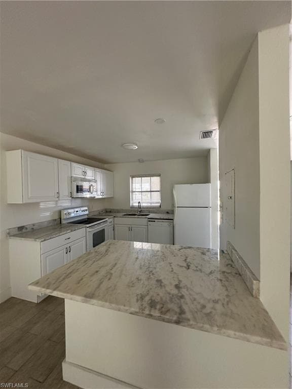 324 Palmetto DR CAPE CORAL, FL 33904
