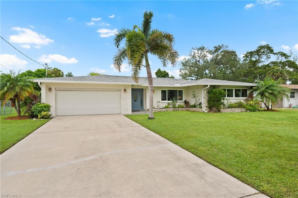 5810 SW 1st CT CAPE CORAL, FL 33914