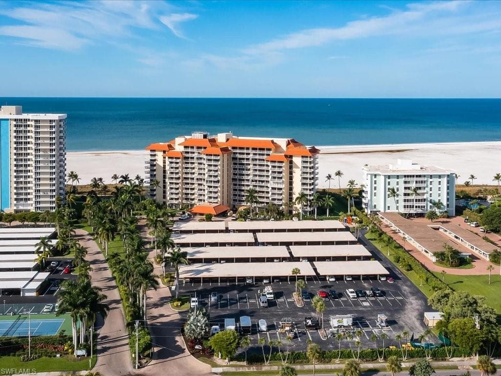 180 Seaview CT 901 MARCO ISLAND, FL 34145