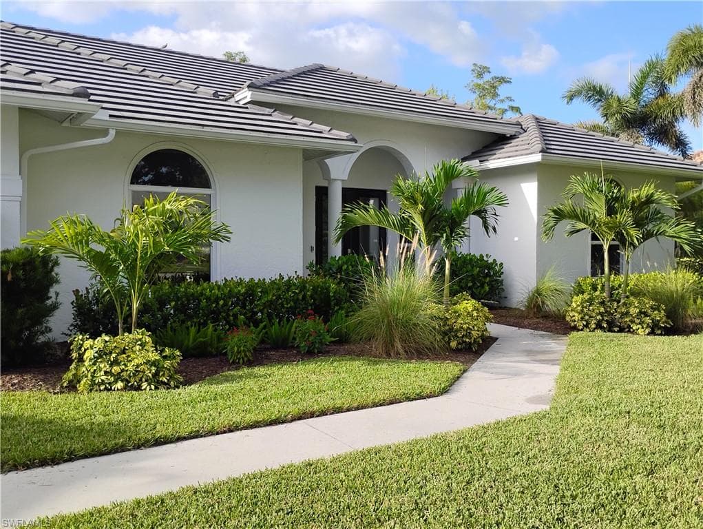 1909 Fairfax CIR NAPLES, FL 34109
