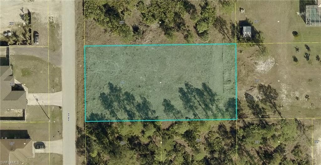 1002 Pine AVE LEHIGH ACRES, FL 33972