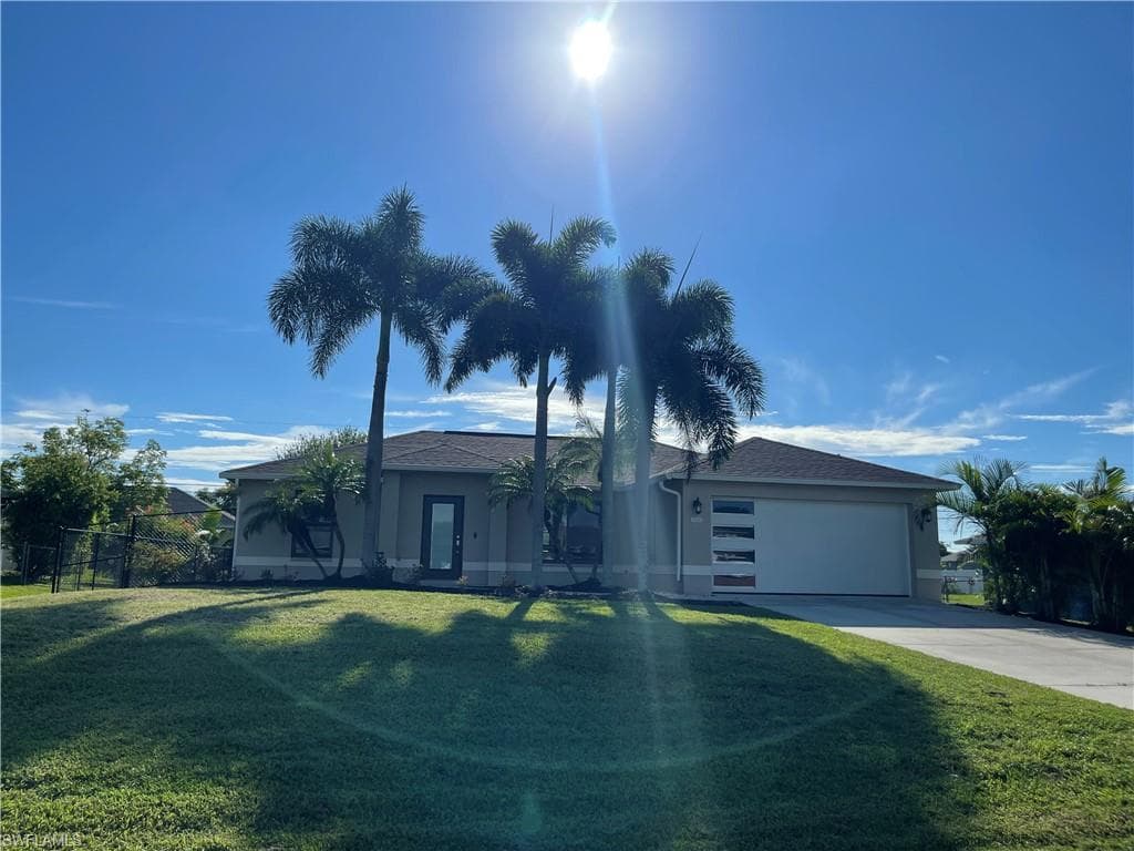 903 SE 5th PL CAPE CORAL, FL 33990