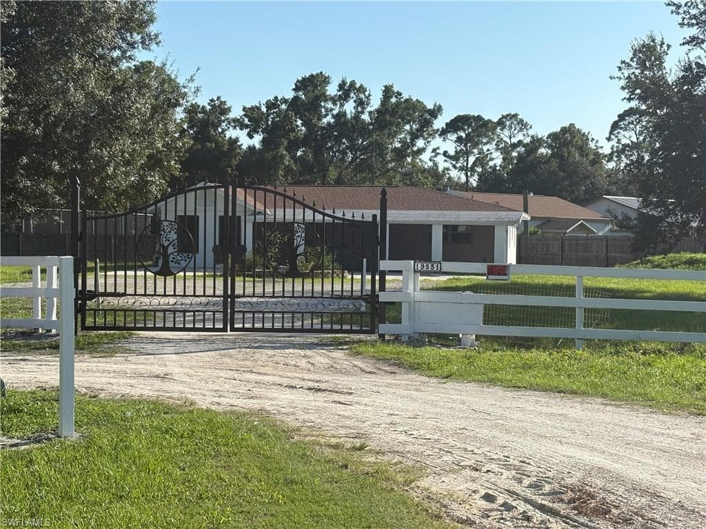 19531 Huber RD NORTH FORT MYERS, FL 33917