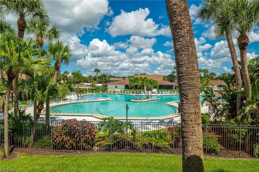 3750 NORTHWINDS DR 1010 NAPLES, FL 34112