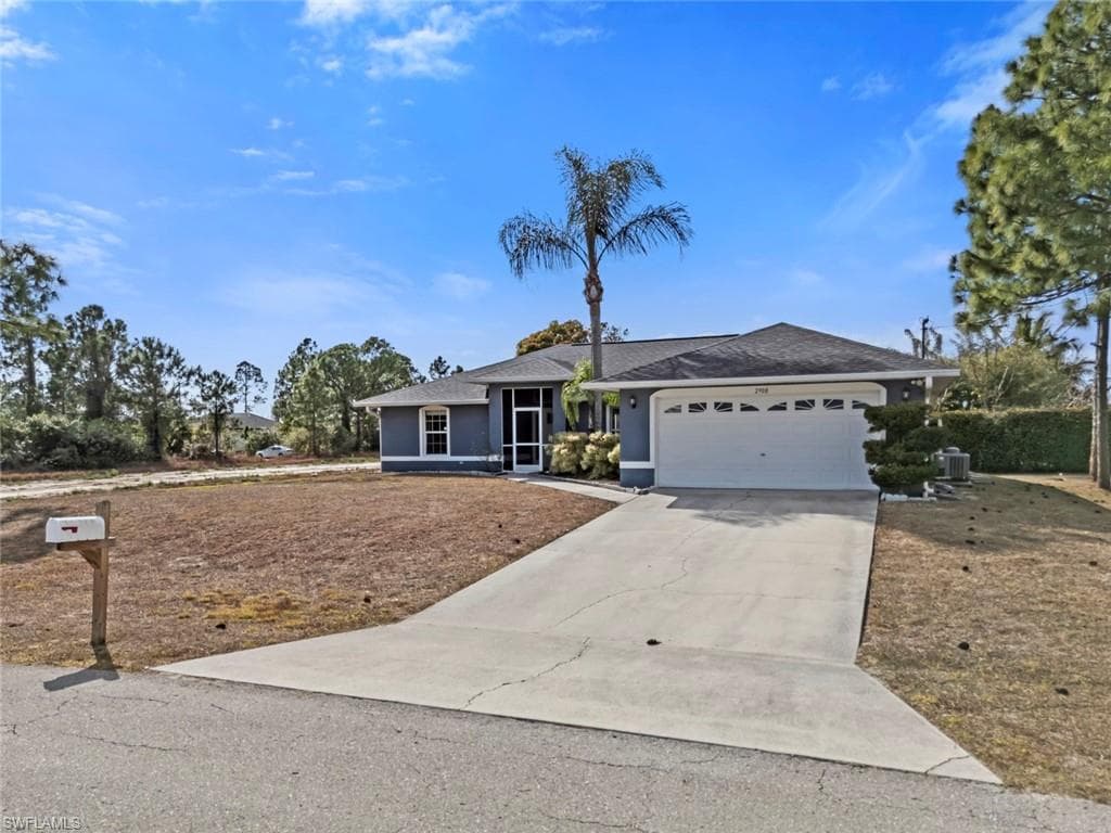 2908 Colin AVE S LEHIGH ACRES, FL 33976