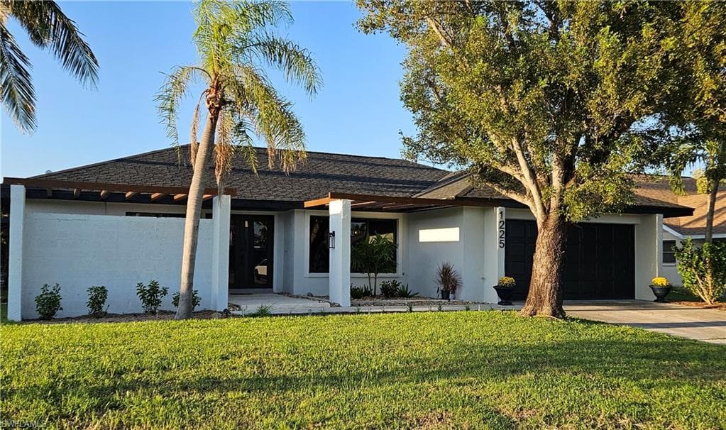 1225 SW 52nd ST CAPE CORAL, FL 33914