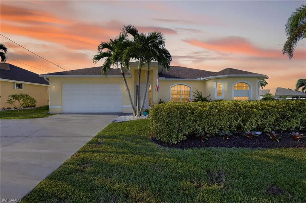 2606 Beach PKWY W CAPE CORAL, FL 33914