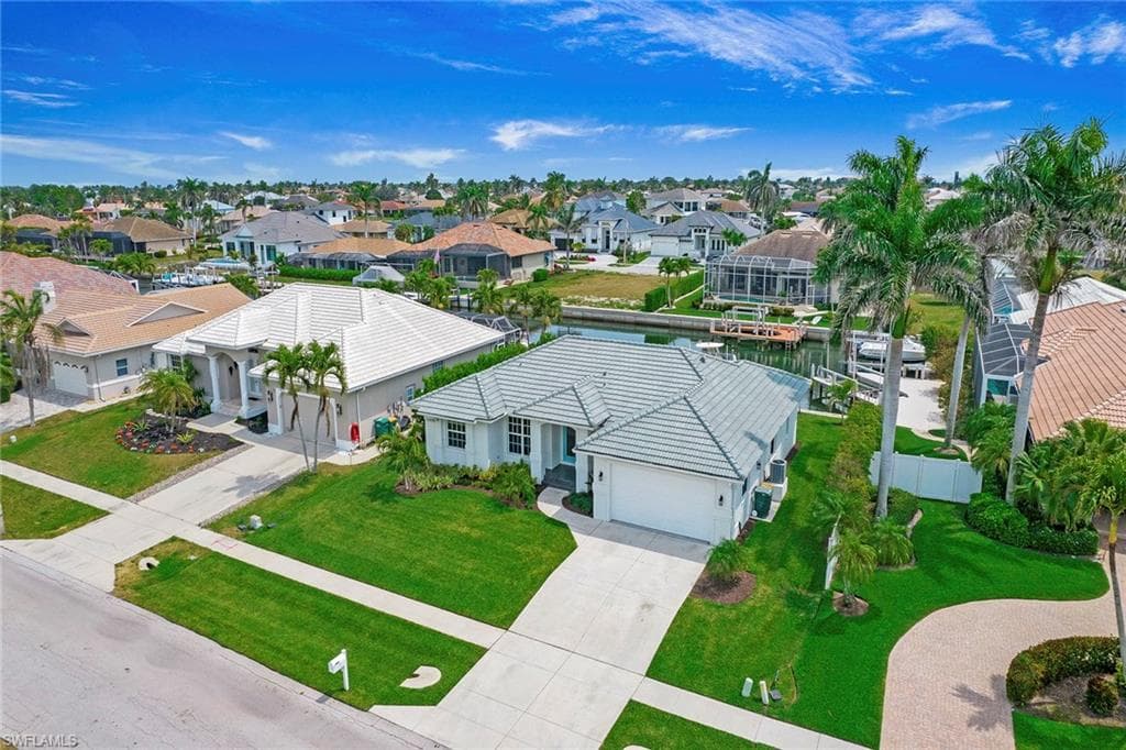 129 Leeward CT MARCO ISLAND, FL 34145