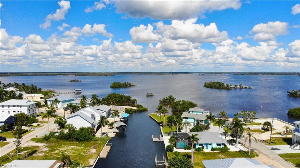 21611 Widgeon TER 613 FORT MYERS BEACH, FL 33931
