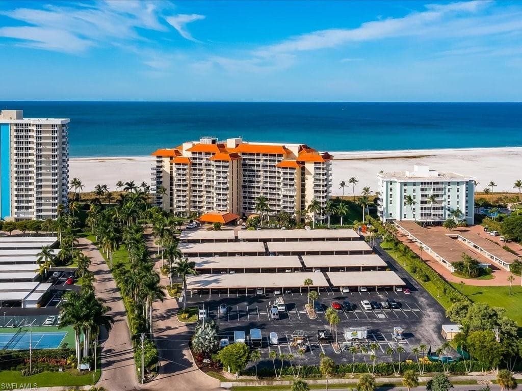 180 Seaview CT 714 MARCO ISLAND, FL 34145