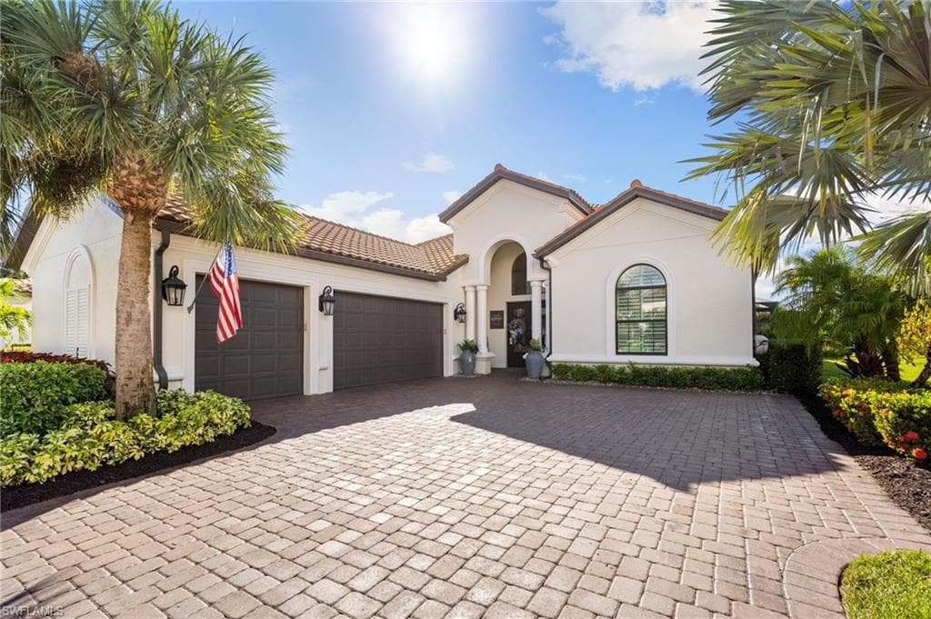 8655 Amour CT NAPLES, FL 34119