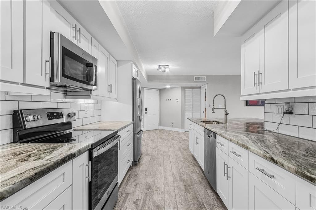 13565 Eagle Ridge DR 1126 FORT MYERS, FL 33912