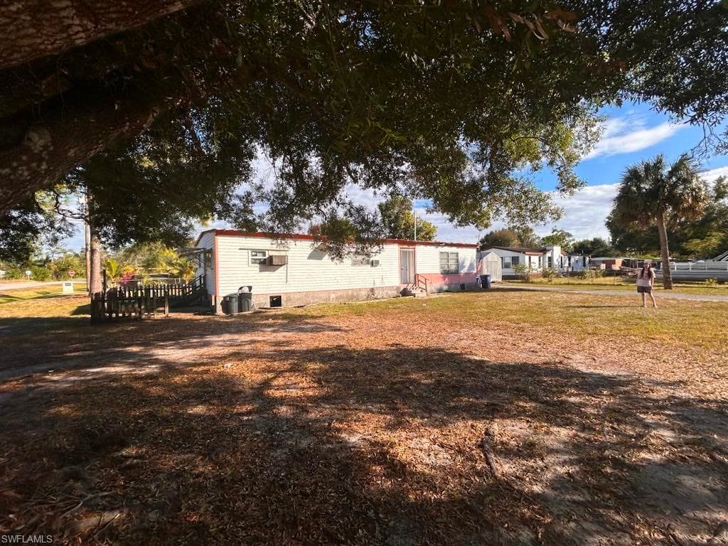 8281 Sevigny DR NORTH FORT MYERS, FL 33917