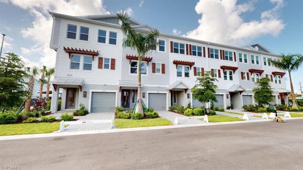 1624 Compass Point CT 201 PUNTA GORDA, FL 33950