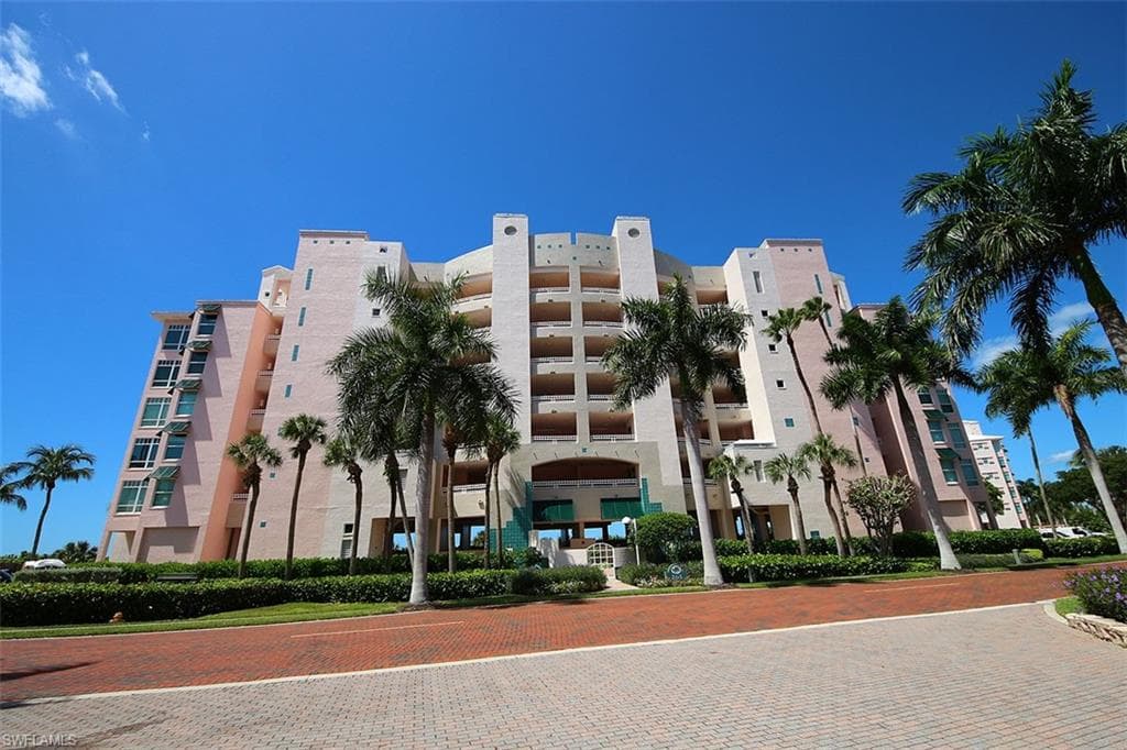 265 Barefoot Beach BLVD 204 BONITA SPRINGS, FL 34134