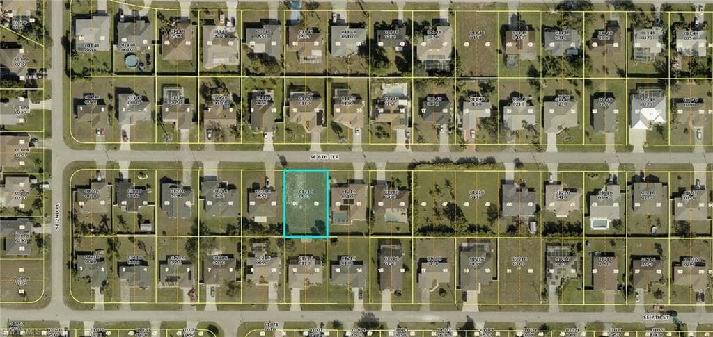 238 SE 6th TER CAPE CORAL, FL 33990