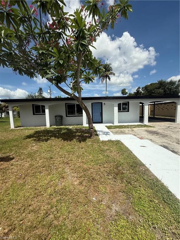 1533 Gardenia AVE FORT MYERS, FL 33916