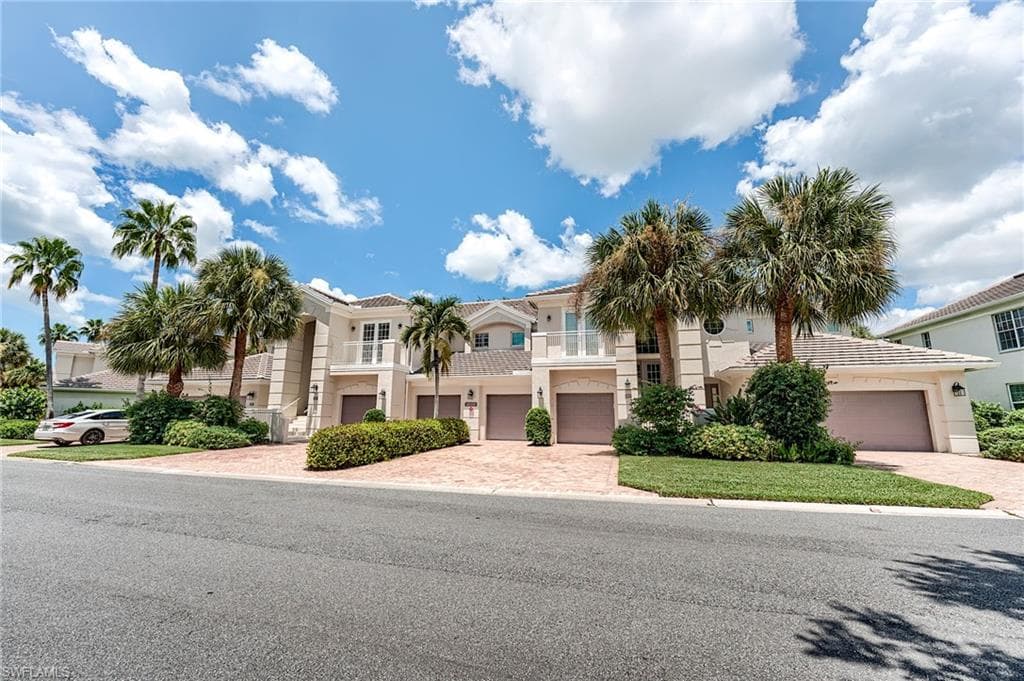 9550 Cypress Hammock CIR 201 ESTERO, FL 34135