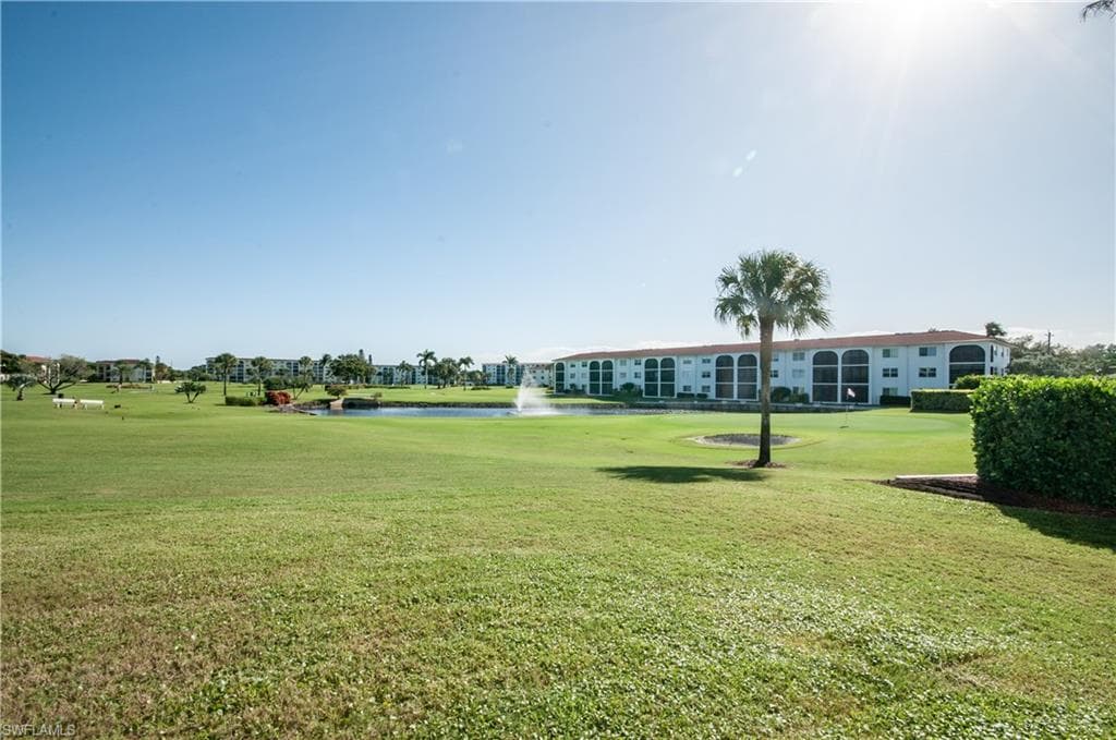 57 High Point CIR W 106 NAPLES, FL 34103