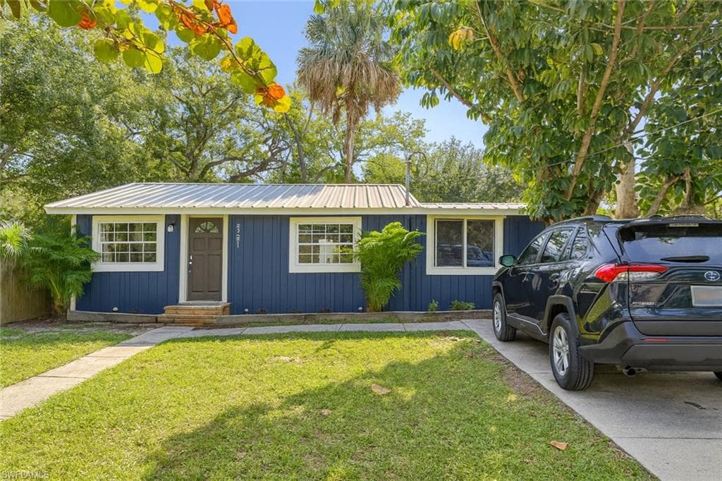 6901 Michigan AVE GIBSONTON, FL 33534