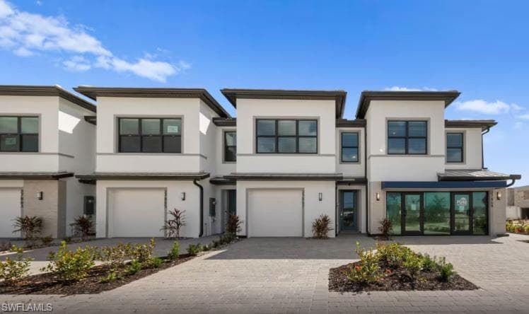 27904 Radient CT BONITA SPRINGS, FL 34135
