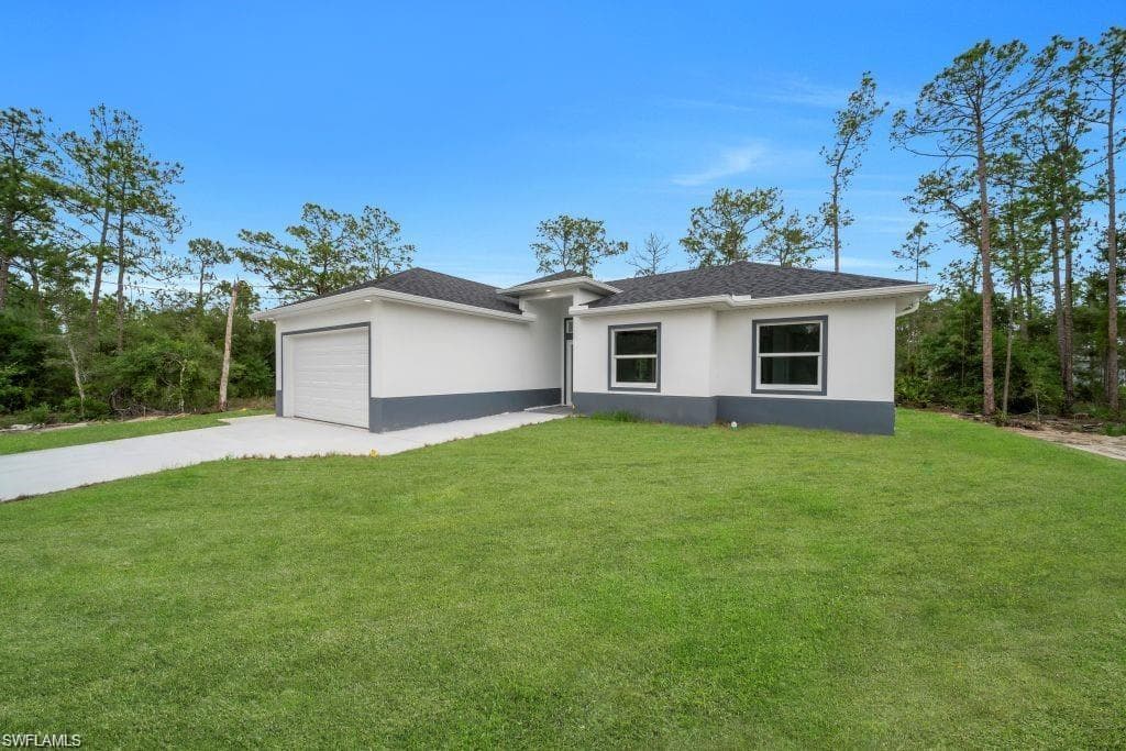 1205 14th ST LEHIGH ACRES, FL 33972