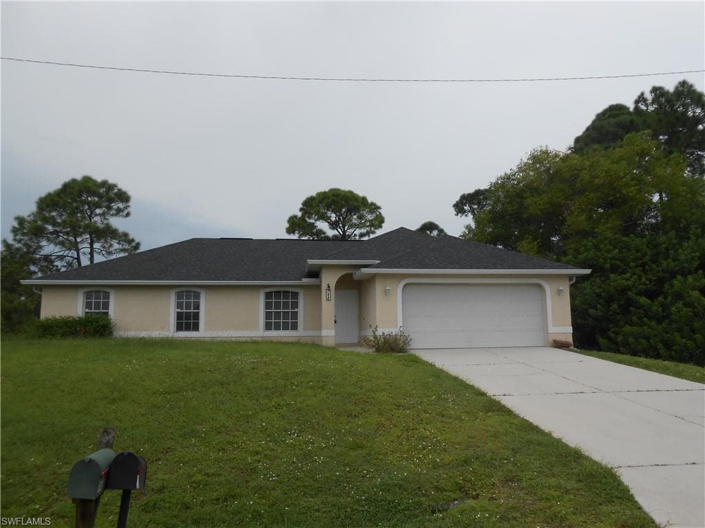 744 Ontario AVE S LEHIGH ACRES, FL 33974