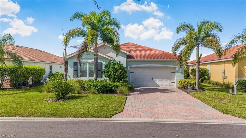 3348 Apple Blossom DR ALVA, FL 33920