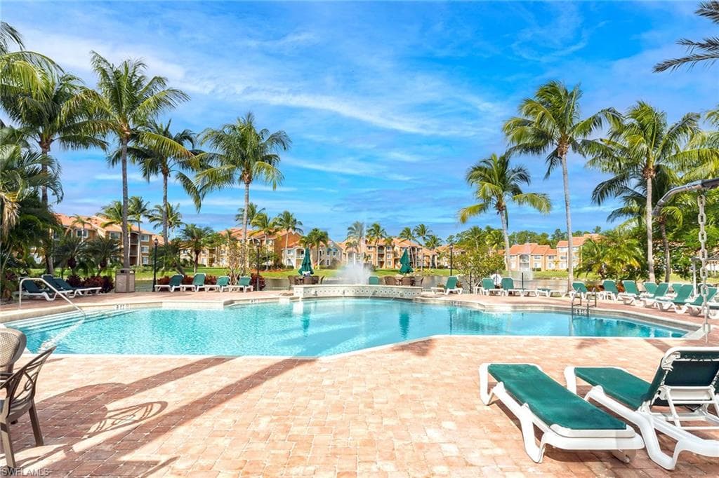 1265 Wildwood Lakes BLVD 3-103 NAPLES, FL 34104