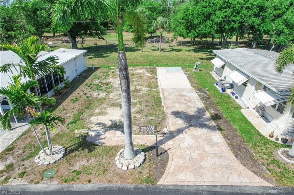 30 W Hampton DR FORT MYERS, FL 33908