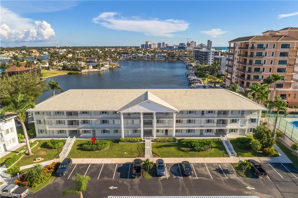 10682 Gulf Shore DR C102 NAPLES, FL 34108