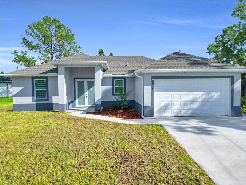 2004 W 17th ST LEHIGH ACRES, FL 33972
