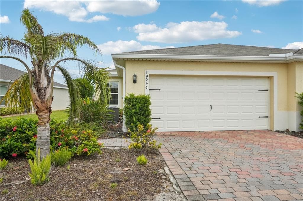19546 Galleon Point DR LEHIGH ACRES, FL 33936