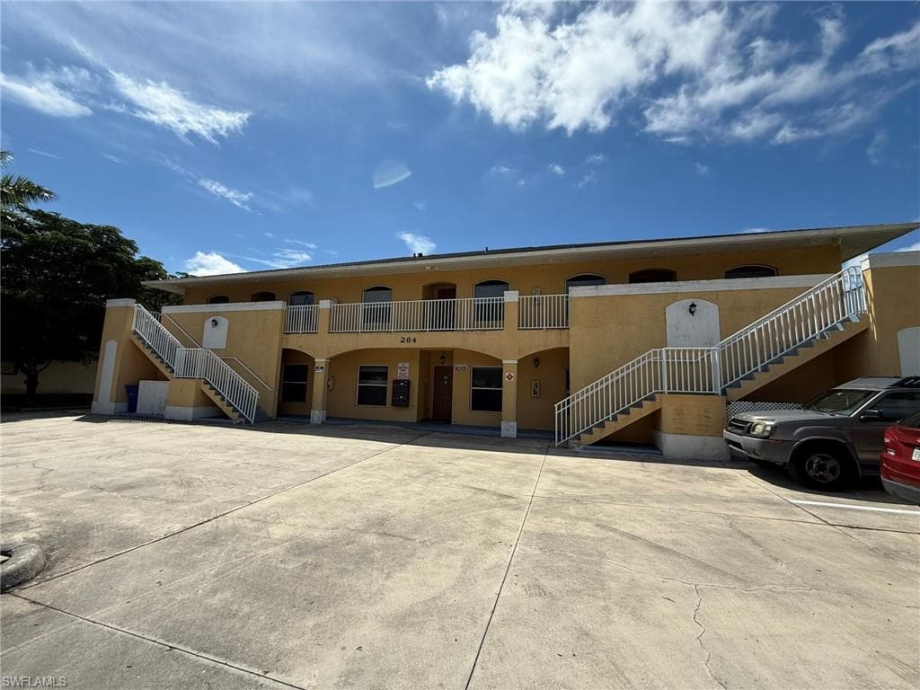 264 SW 3rd TER 202 CAPE CORAL, FL 33991