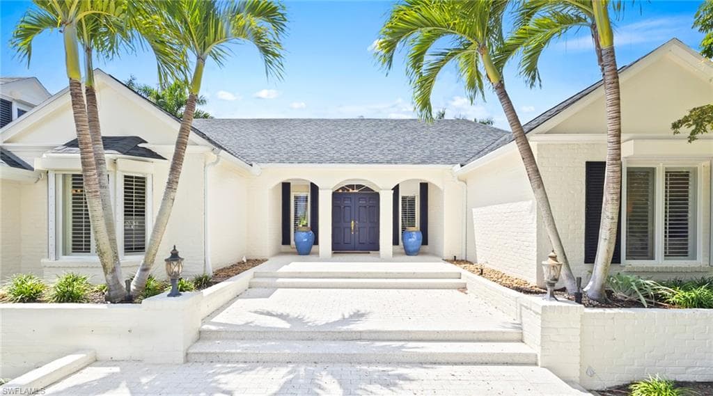 2700 Treasure LN NAPLES, FL 34102