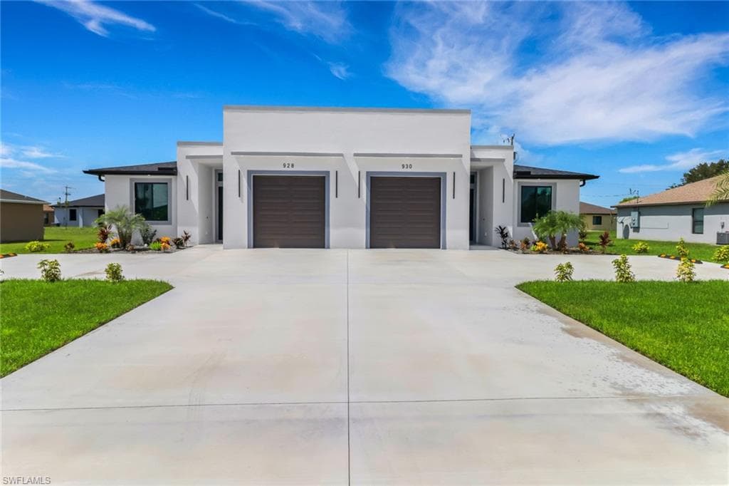 928/930 NE 8th PL CAPE CORAL, FL 33909