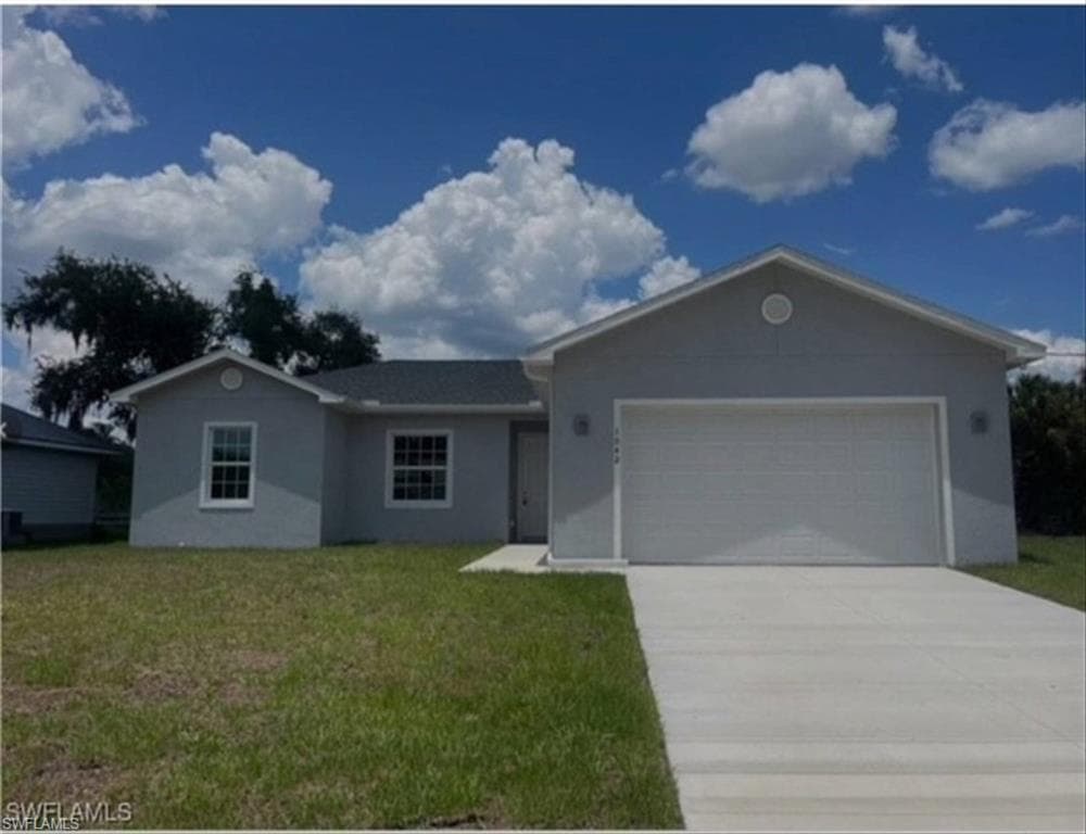 1042 Bronze CT LABELLE, FL 33935