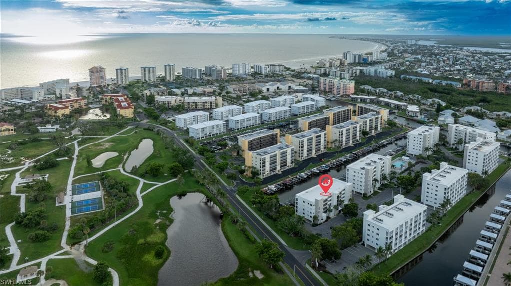 4371 Bay Beach LN 313 FORT MYERS BEACH, FL 33931