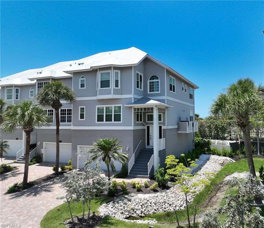 117 Barefoot CIR 18 BONITA SPRINGS, FL 34134