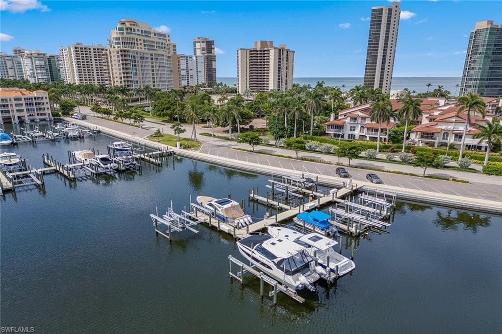 4680 Gulf Shore BLVD N NAPLES, FL 34103