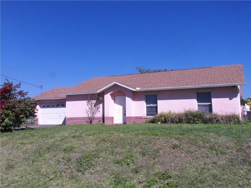 3912 9th ST SW LEHIGH ACRES, FL 33976