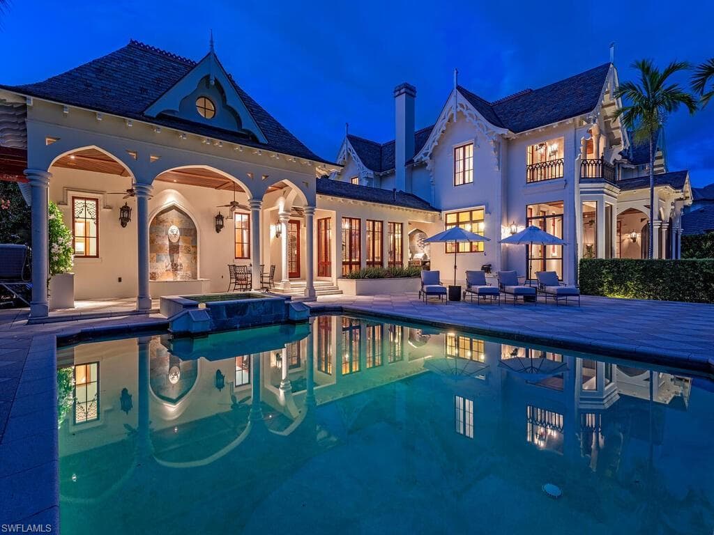 730 21st AVE S NAPLES, FL 34102