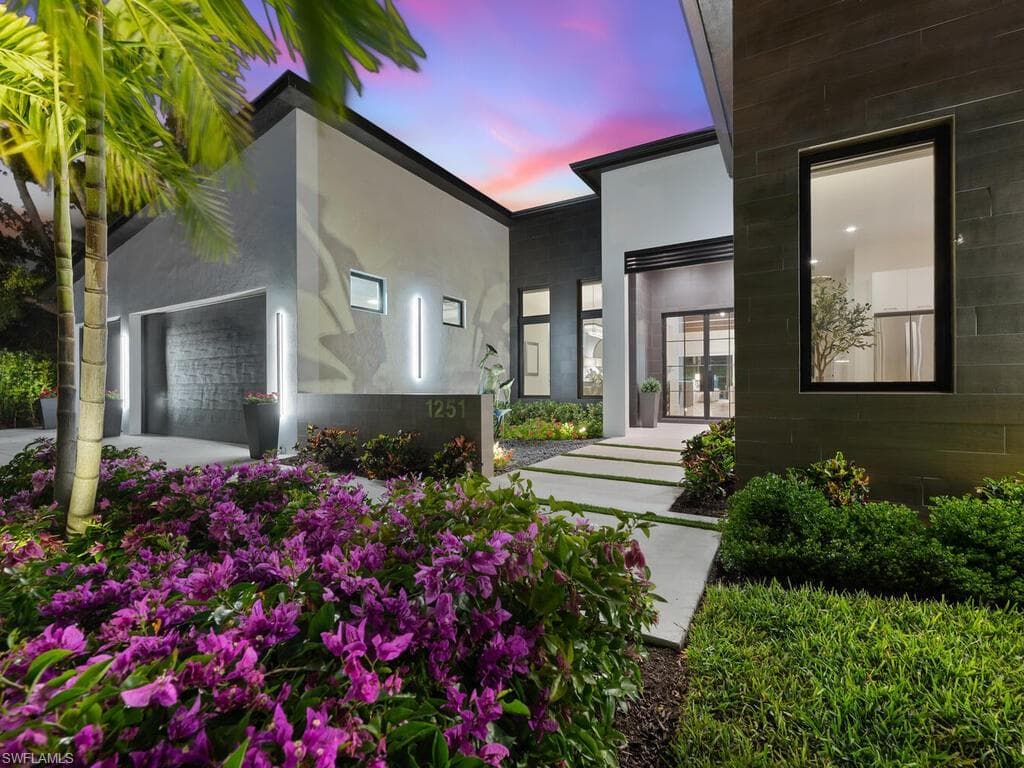1251 Creech RD NAPLES, FL 34103