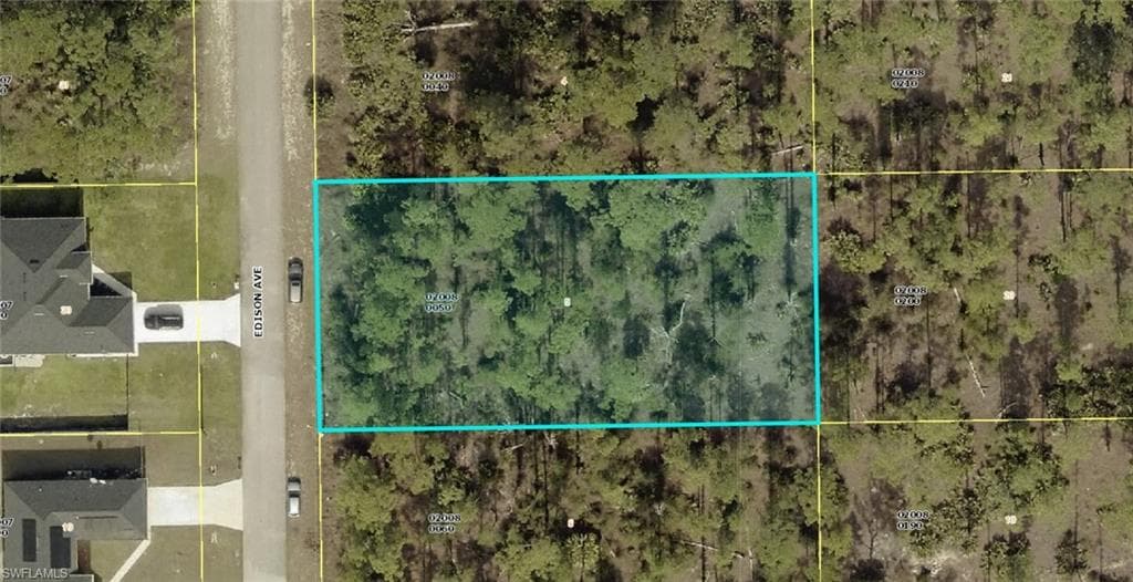 1614 Edison AVE LEHIGH ACRES, FL 33972