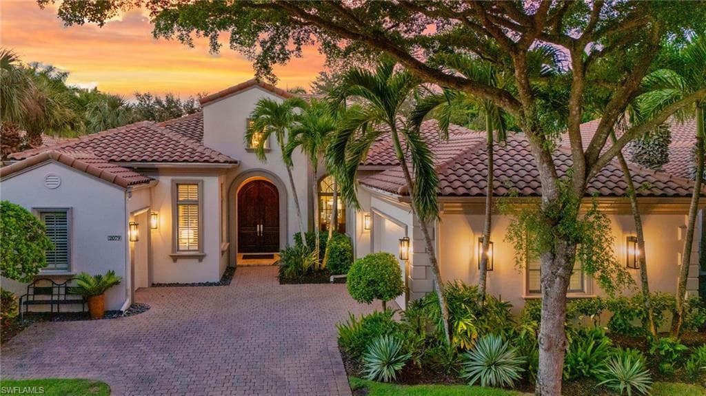 2079 Torino WAY NAPLES, FL 34105
