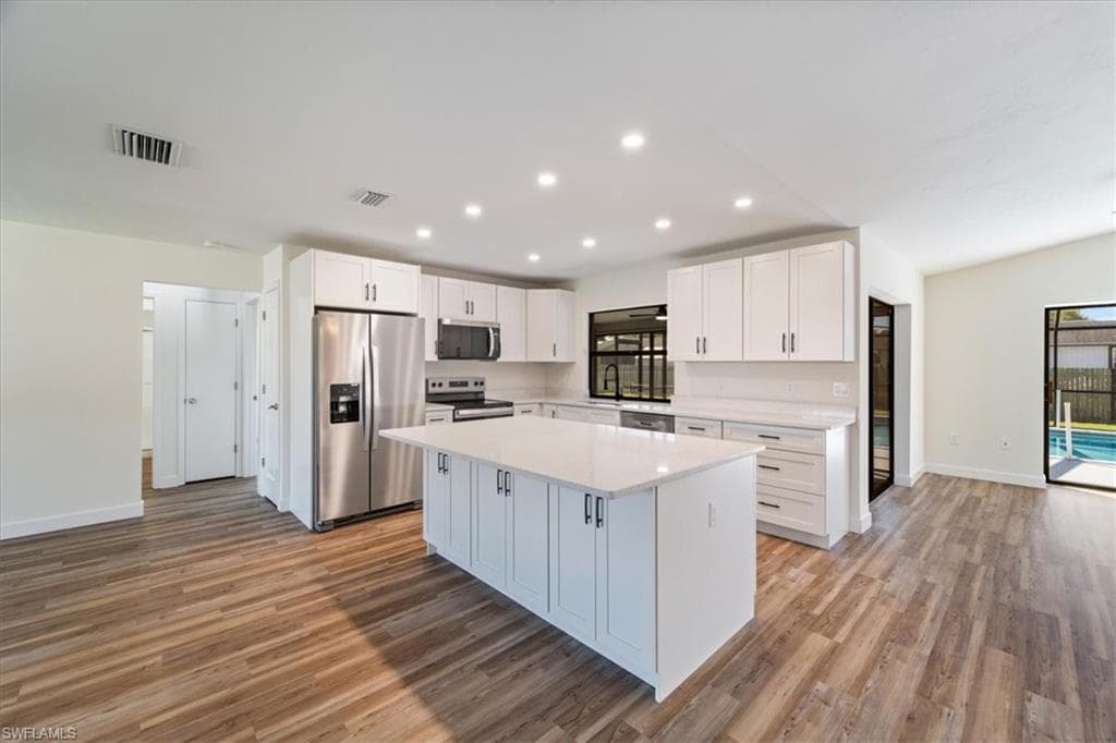 8072 Pennsylvania BLVD FORT MYERS, FL 33967