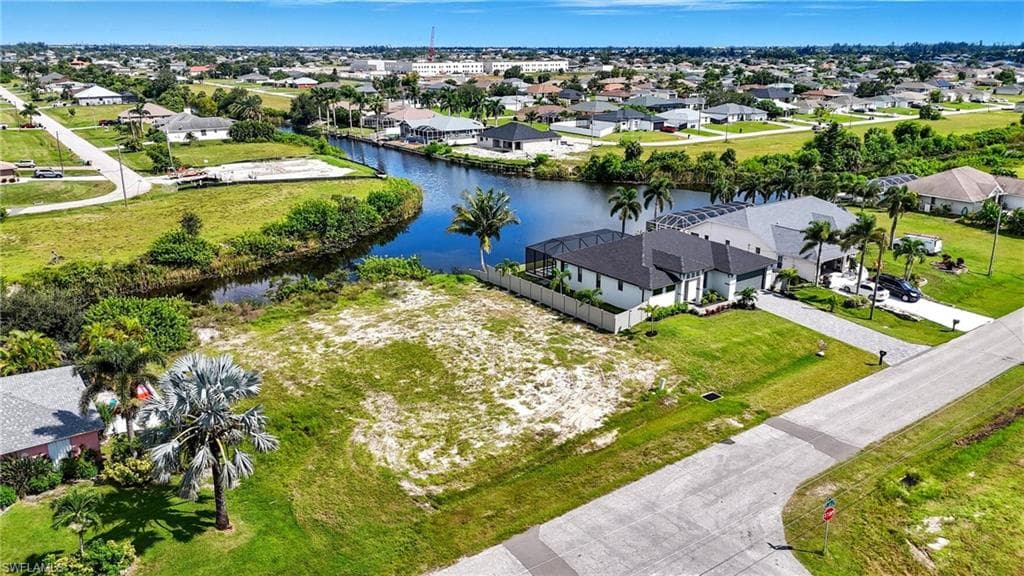 333 NW 24th AVE CAPE CORAL, FL 33993