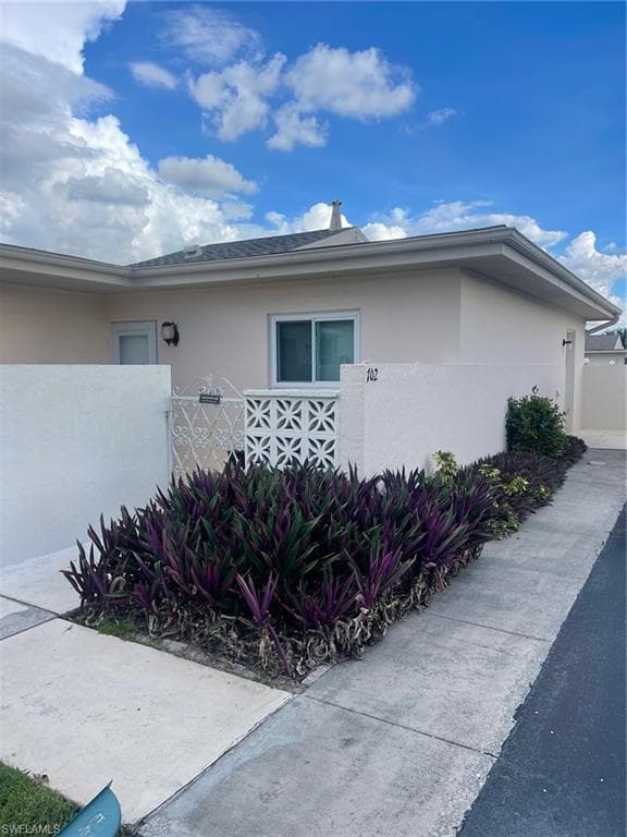 702 Joel BLVD LEHIGH ACRES, FL 33936